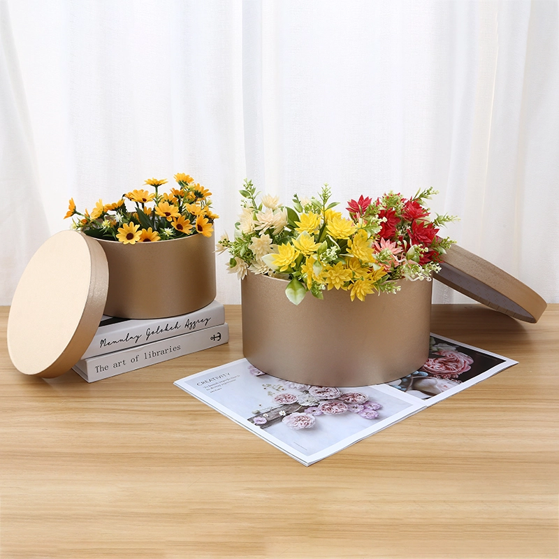 Des boîtes cadeau carton : Un rangement chapeaux pas comme les autres !